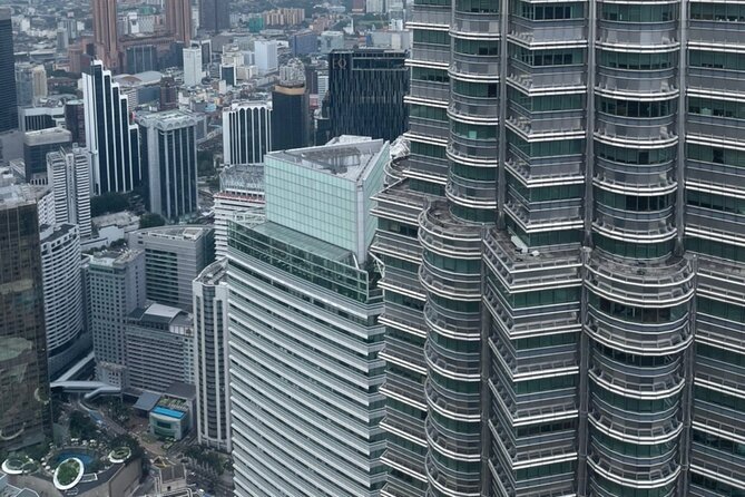 Kuala Lumpur Full Day City Tour with Petronas Twin Tower Tickets - Central Market and Sri Maha Mariamman Temple