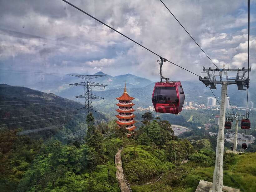 Kuala Lumpur: Genting Highlands & Batu Caves Day Trip - What makes Batu Caves worth the climb