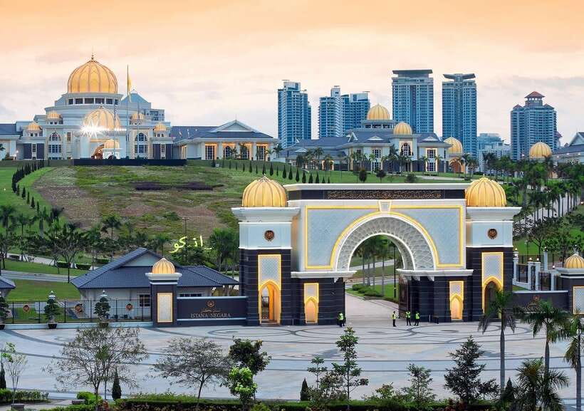 Kuala Lumpur: Half Day Group City Highlights Tour - Merdeka Square and the story of independence