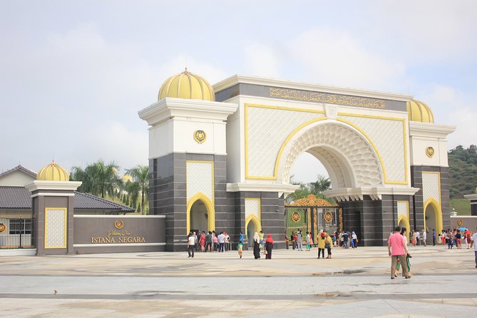 Kuala Lumpur Half Day Guided City Tour (SIC/Shared Tour) - National Monument: a brief pause for Malaysian history