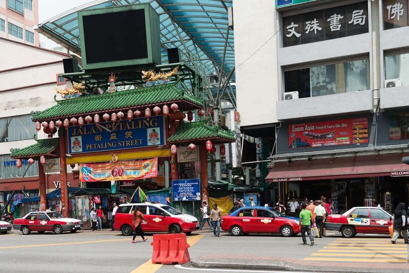 Kuala Lumpur: Half-Day Photo Tour with Petronas Twin Towers - KL Tower and the city from above