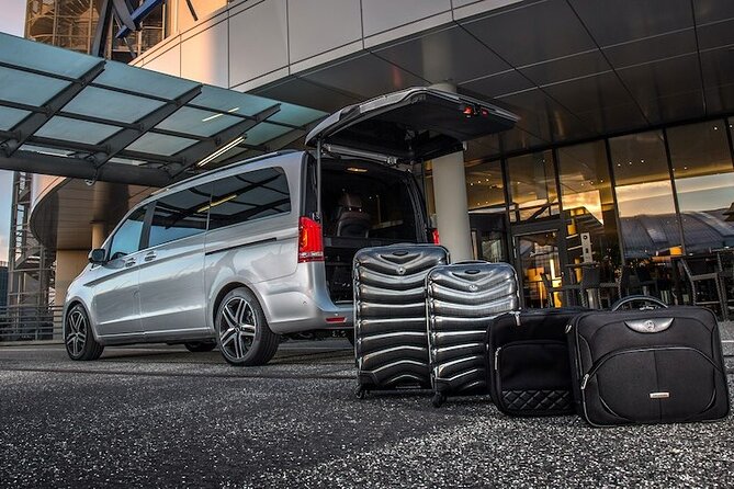 Kuala Lumpur Hotel to Singapore Hotel (Door To Door) Overland Transfer - The Kuala Lumpur pickup: start at your own hotel