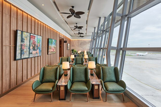 Kuala Lumpur International Airport Plaza Premium Lounge - Food and drinks: useful, not a meal destination