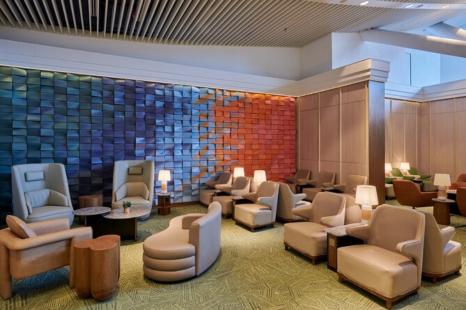 Kuala Lumpur International Airport Plaza Premium Lounge - Service quality and crowding