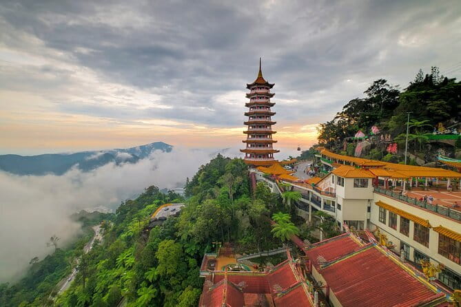 Kuala Lumpur Malacca River Cruise and Historical Tour with Lunch - Peranakan lunch and the Malacca River cruise