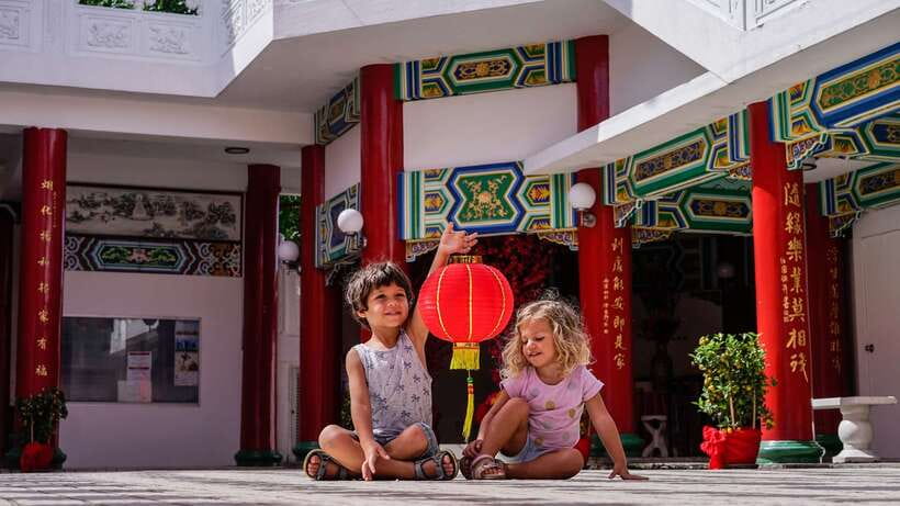Kuala Lumpur: Private Batu Cave, National Mosque Tour, Lunch - Key points to know before booking
