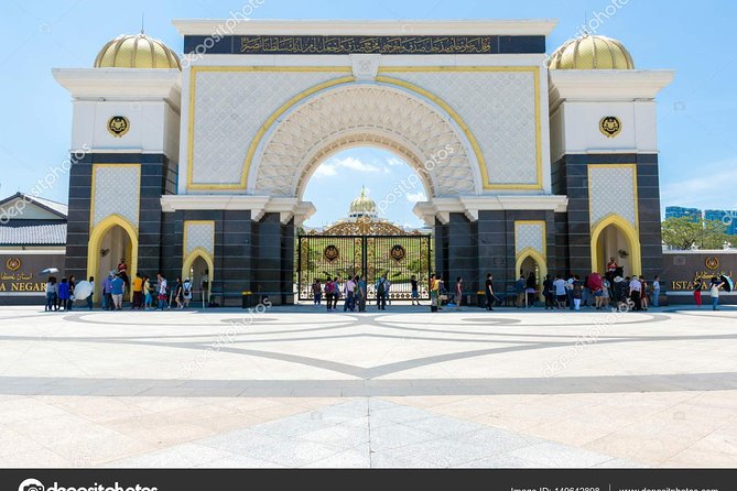 Kuala Lumpur Private City Highlights Tour - Kuala Lumpur’s old railway station and Thean Hou Temple