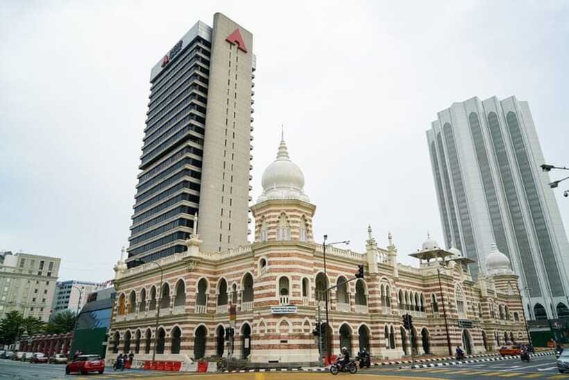 Kuala Lumpur: Private custom walking tour with a local guide - Why the Private Format Helps