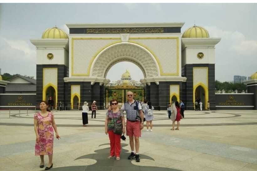 Kuala Lumpur: Private custom walking tour with a local guide - What Makes the Guide’s Advice Useful