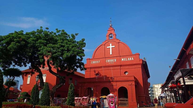 Kuala Lumpur: Private Malacca Night Tour w/Cruise & Trishaw - What the private format changes