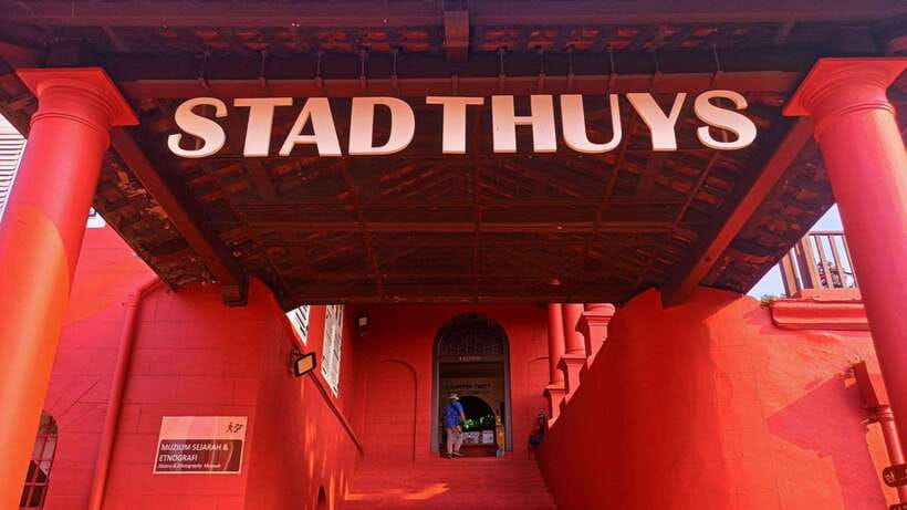 Kuala Lumpur: Private Malacca Night Tour w/Cruise & Trishaw - The two-hour road from Kuala Lumpur