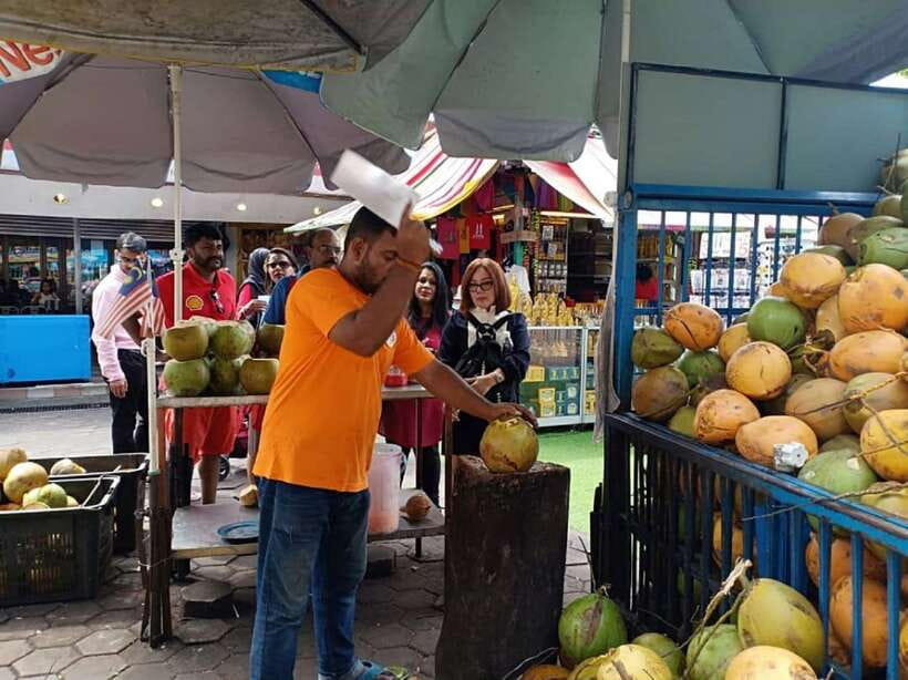 Kuala Lumpur: Private Tour to Genting Highland & Batu Caves - Four hours inside Genting’s resort complex