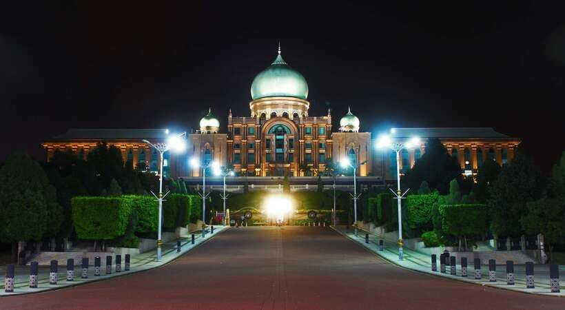 Kuala Lumpur: Putrajaya City Tour with Lake Cruise - Getting there from Kuala Lumpur