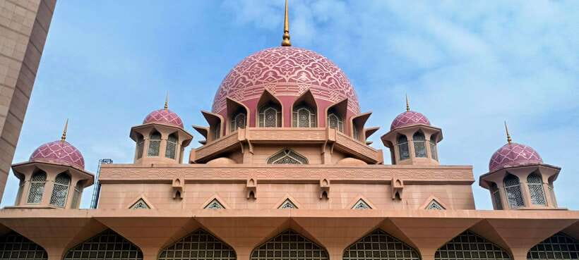 Kuala Lumpur: Putrajaya Tour with Traditional Boat Cruise - Key points at a glance