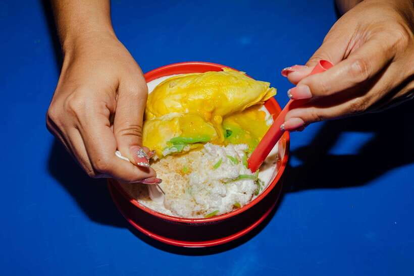 Kuala Lumpur: Sambal Street Food Tour with 15+ Tastings - Dietary needs and who should skip it