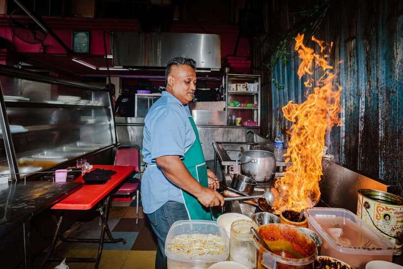 Kuala Lumpur: Sambal Street Food Tour with 15+ Tastings - Starting near the Hilton Garden Inn South