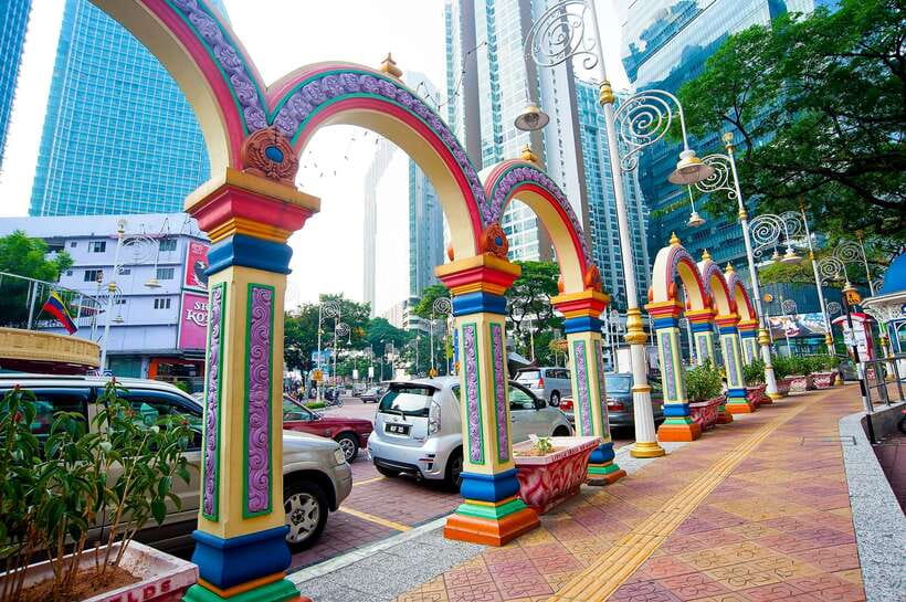 Kuala Lumpur: Street Market Exploration & Shopping Tour - Masjid India and the final shopping stop