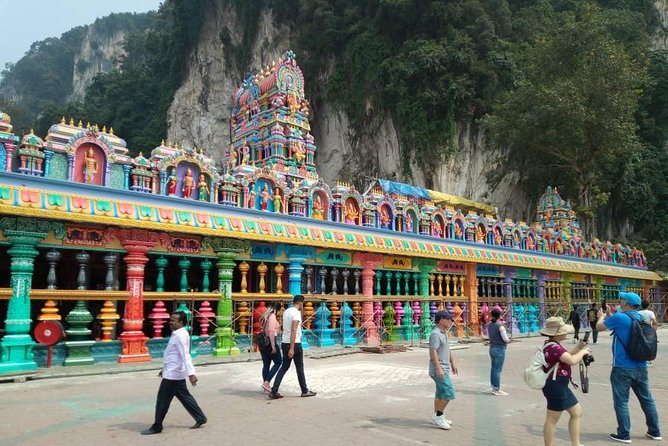 Kuala Lumpur Suburbs Batu Caves Half-Day Tour (SIC/Shared Tour) - Why Batu Caves makes a strong first Kuala Lumpur outing
