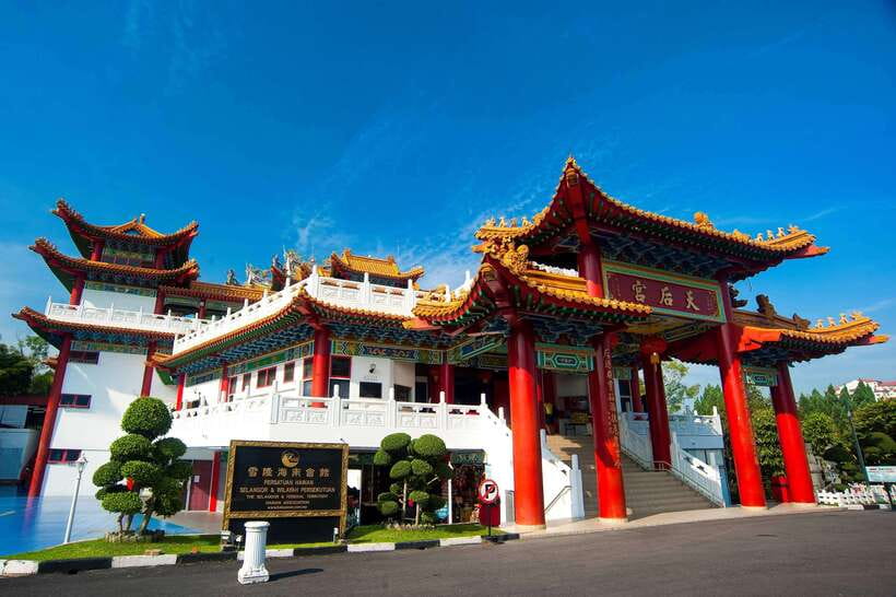 Kuala Lumpur: Temple & Shrine Private Half Day Tour - Why this route works in Kuala Lumpur