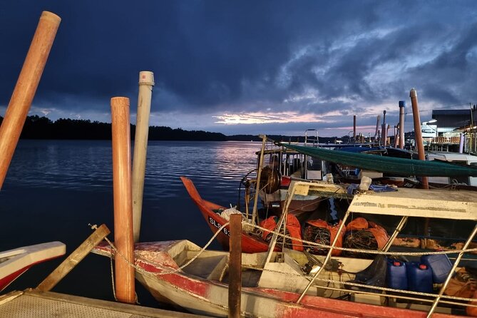 Kuala Selangor Fireflies Tour with Fort Altingsburg & Dinner - Dinner near Kuala Selangor’s waterfront