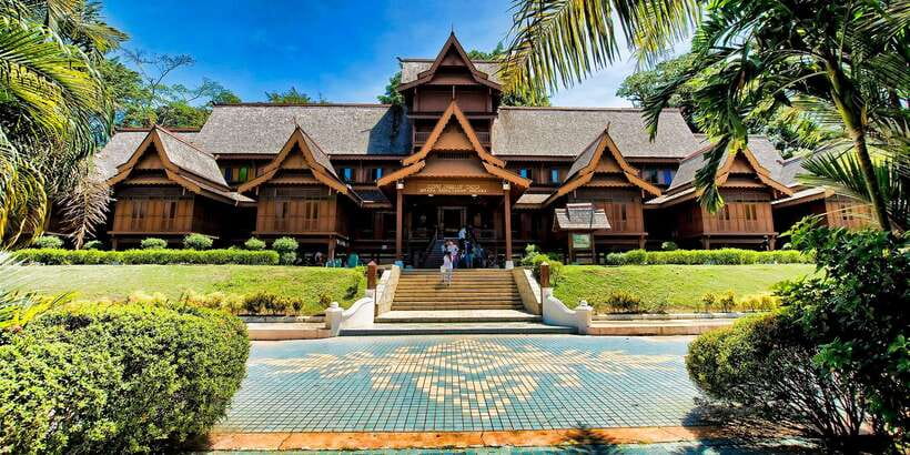 Malacca: Historical Private Malacca Tour from Kuala Lumpur - What the $133 price means