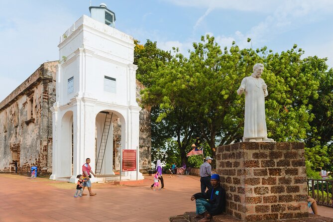 Malacca Historical Private Tour With Personal Chauffeur - Jonker Street, lunch, and the Chinese quarter