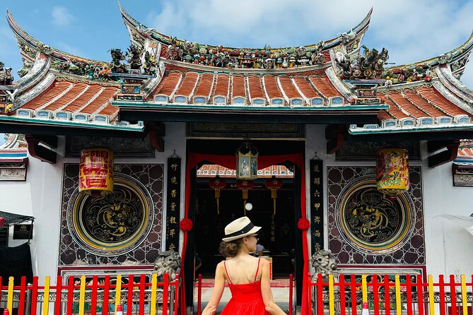 Malacca's Famous Spots: Private Day Tour - Dutch Square and Christ Church explain Malacca’s colonial center
