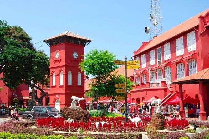 Melaka Full-Day Trip From Kuala Lumpur - Bukit China and the traditional Malay house add local context