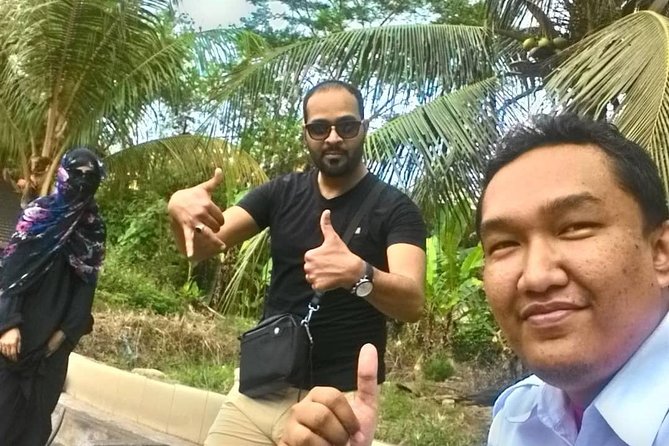 Monkey Hill, Eagle and Firefly Tour - Pasir Penambang and the optional eagle boat ride