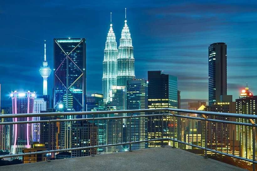 Night Tour of Petronas Twin Towers, Kuala Lumpur - Petaling Street after dark