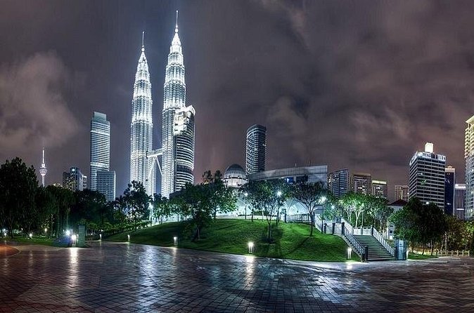 Petronas Twin Tower E-Ticket Including The Skybridge - Interactive displays add useful context