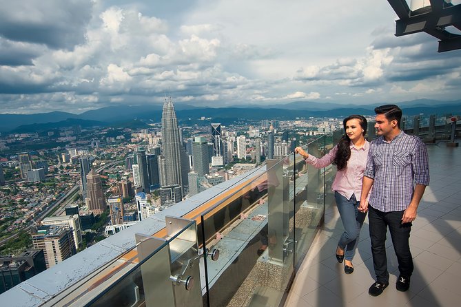 Petronas Twin Tower Tickets & Top Ten Wonder of Kuala Lumpur Tour - Batu Caves and the route beyond the city center