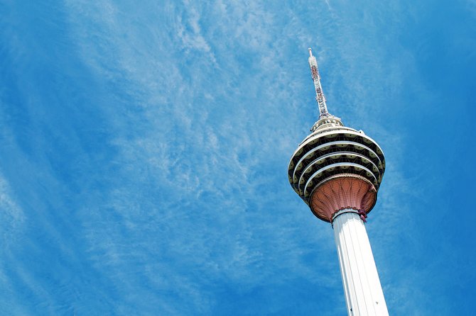 Petronas Twin Tower Tickets & Top Ten Wonder of Kuala Lumpur Tour - Merdeka Square, the National Monument, and Malaysia’s public story