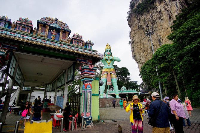 Private Batu Caves, National Mosque & Religious Tour with Lunch - Why this four-hour route works for first-time visitors