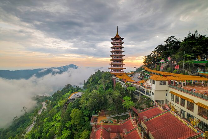 Private Genting Highlands & Batu Caves Trip with Cable Car Ticket - Batu Caves and the 272-step climb