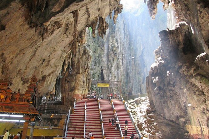 Private Half-Day Batu Caves and Cutural Tour in Kuala Lumpur - National Mosque and a quieter change of pace