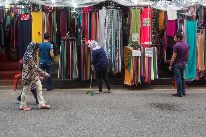 Private Half-Day Kuala Lumpur Culture And Communities Exploration Tour - Chinatown’s food stalls and local favorites