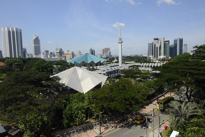 Private Half-Day Kuala Lumpur Culture And Communities Exploration Tour - What the private format really adds