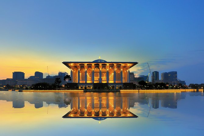 Private Half-Day Putrajaya Tour with Lake Cruise from Kuala Lumpur - Putrajaya Lake cruise: the best way to read the city