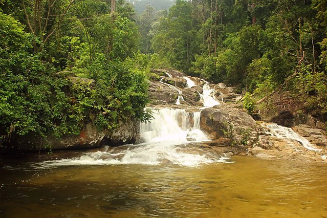 Private Kanching Waterfalls with Batu Caves & Ramayana Caves Tour - Ramayana Cave and its storybook presentation