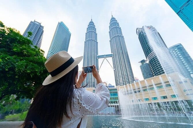 Private Kuala Lumpur City Tour : Petronas Twin Tower & Batu Caves - Five useful facts before you book