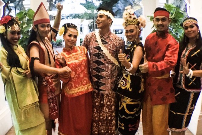 Private Night Tour: Petronas Twin Tower And Shopping - A brief pass through Little India Brickfields
