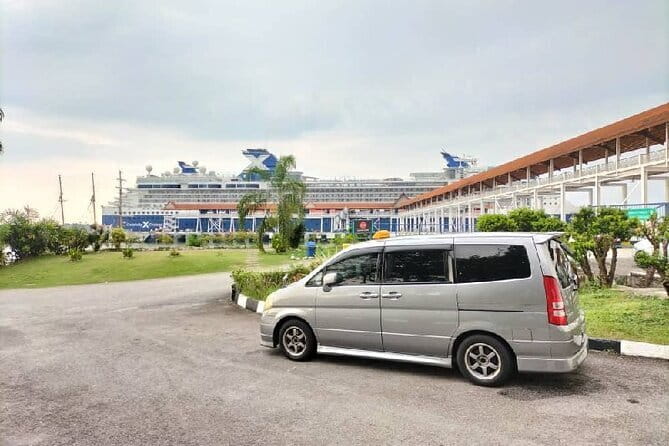 Private Port Klang Cruise to Kuala Lumpur City Tour - Merdeka Square and the Sultan Abdul Samad Building