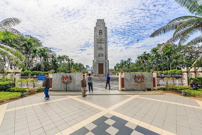 Private Shore Excursion from Klang Port to KL city tour - Chinatown: the best chance for food and street life