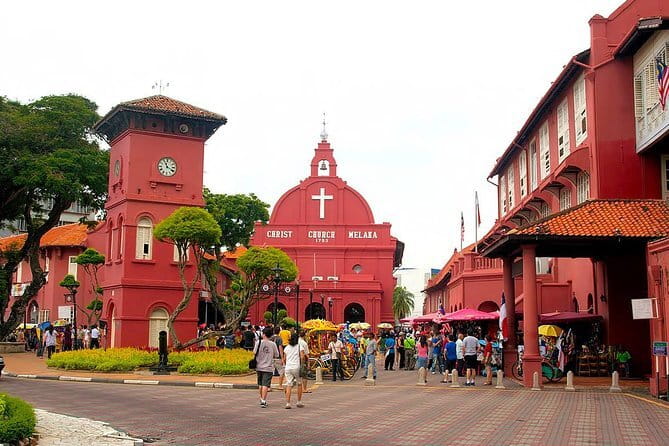 Private Tour: 3 in 1 Day Trip to Batu Caves, Bukit Melawati & Fireflies - Who should book this private day trip?