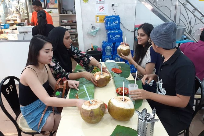 Private Tour : "Lepak-Lepak" at Local Night Market & Mamak Stall - Why this Kuala Lumpur food tour works after dark