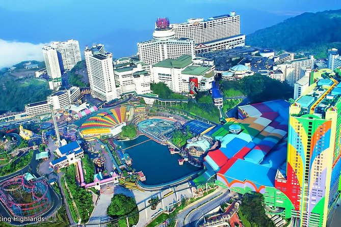 Private Tour with Local Host : Genting Highlands Day Tour enroute Batu Caves - The Awana Skyway cable-car ride