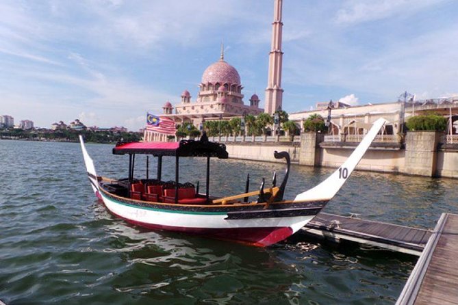 Putrajaya Tour with Traditional Boat Cruise & Pink Mosque (Private) - Why Putrajaya feels unlike Kuala Lumpur