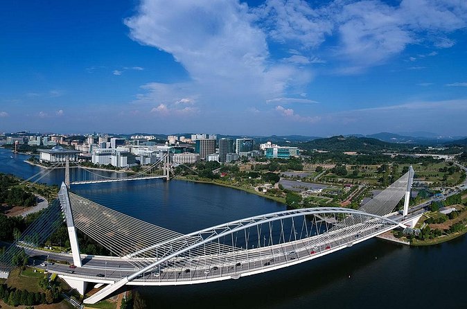 Putrajaya Tour with Traditional Boat Cruise & Pink Mosque (Private) - How much time do you really get?
