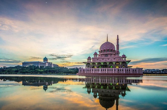 Putrajaya Tour with Traditional Boat Cruise & Pink Mosque (Private) - Private transport and guide quality